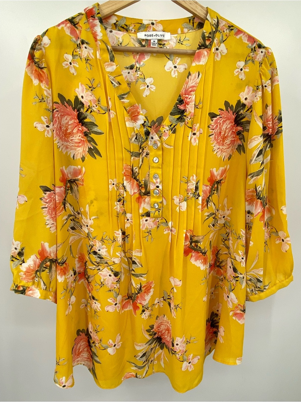 Rose & Olive‎ Women's Mustard Floral V-Neck Tunic Blouse 1X - Picture 3 of 11